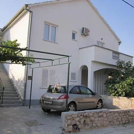 Lukacic Apartment